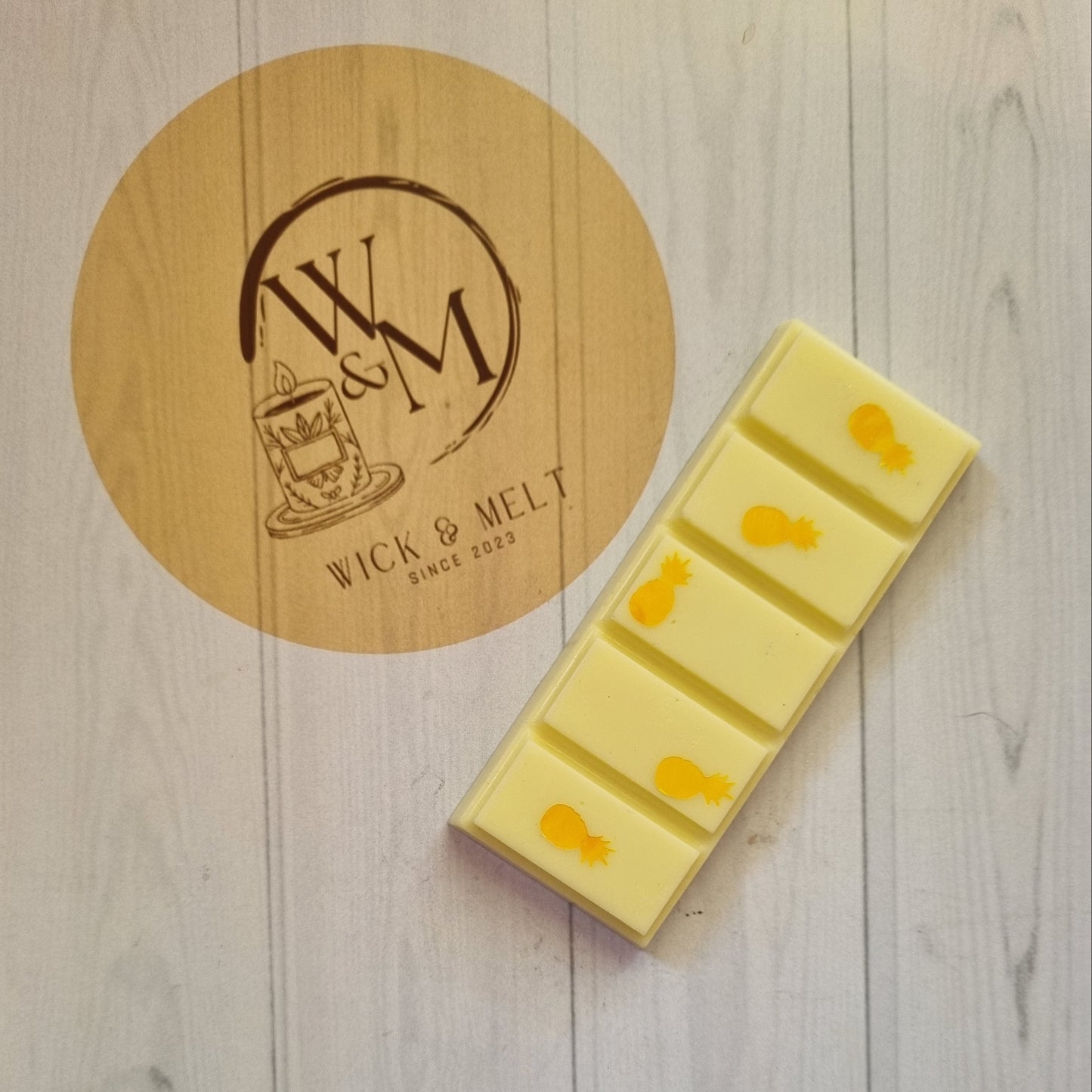 Iced Pineapple Melts Snap Bar