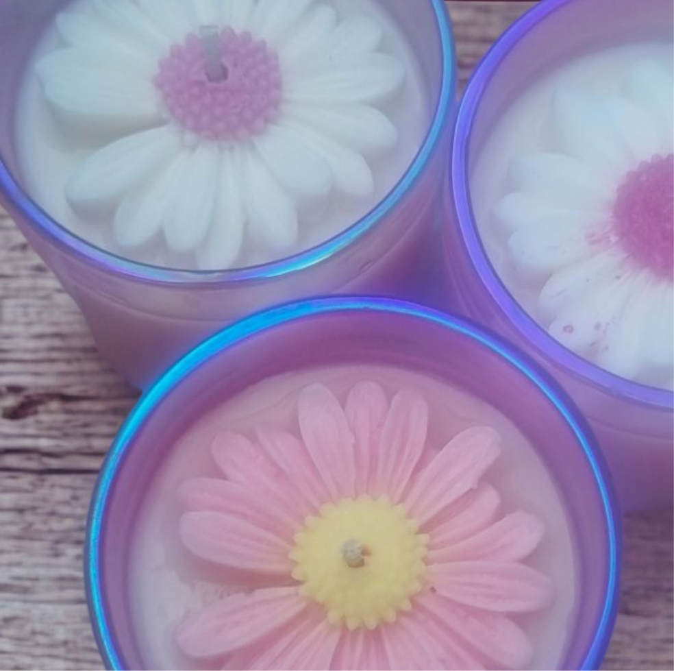 Daisy Candle